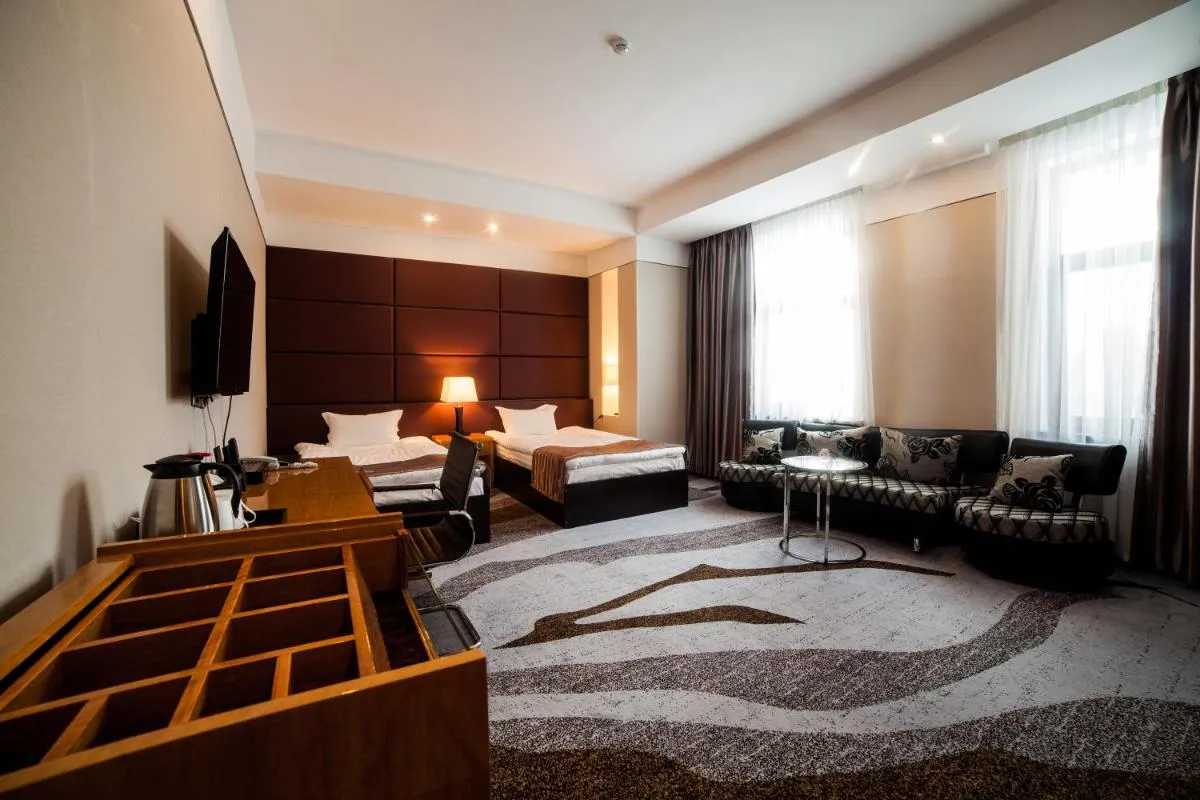 Image 1 of Absolute Hotel