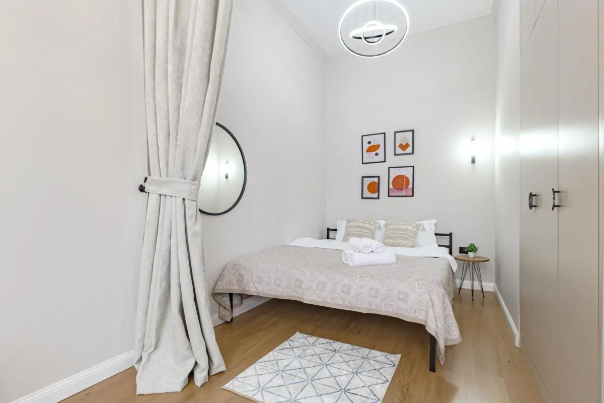 Image 2 of Alau apartments