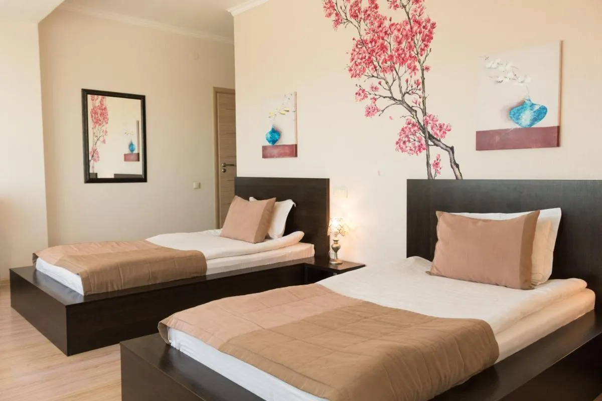 Image 1 of Vip House Hotel