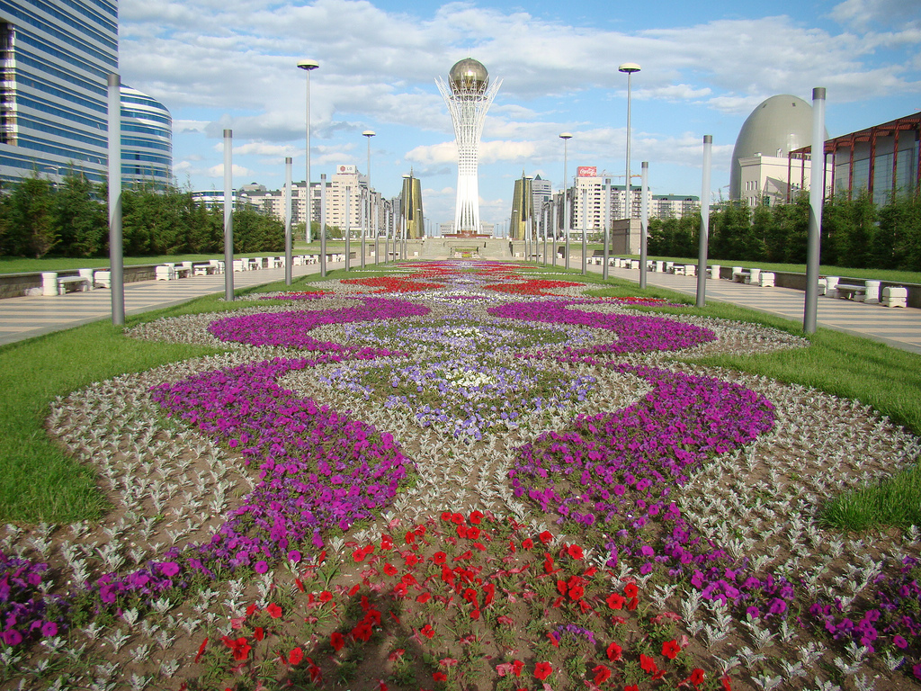 Nurzhol Boulevard